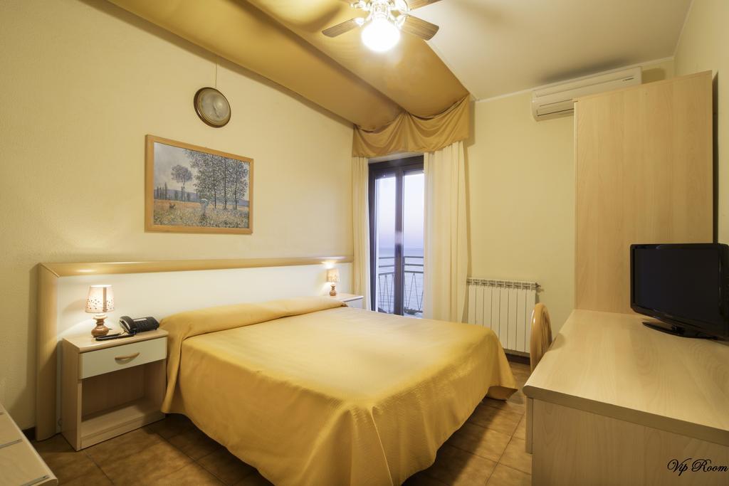Ulivo Ξενοδοχείο Ντιάνο Μαρίνα Εξωτερικό φωτογραφία